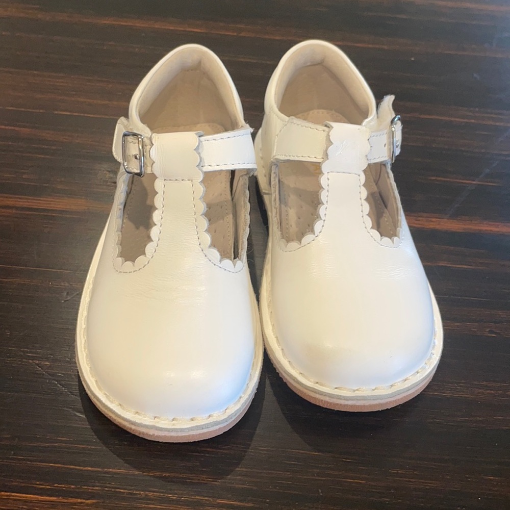 L’Amour white toddler girl size 9 shoes.